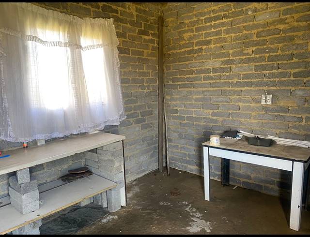 2 BEDROOM FREESTANDING FOR SALE IN NANESCOL